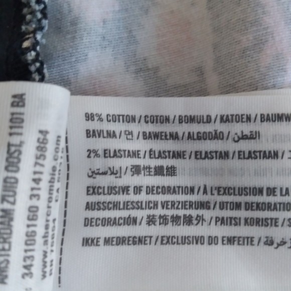 Hollister Womens Skirt Size 0 Black Floral Mini Skirt Pockets Boho Side Zip - Picture 8 of 8